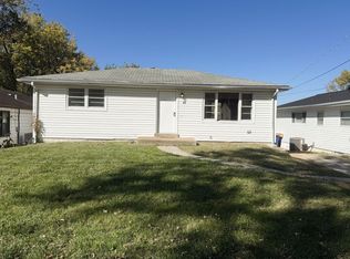 17 Young Dr, Saint Louis, MO 63135