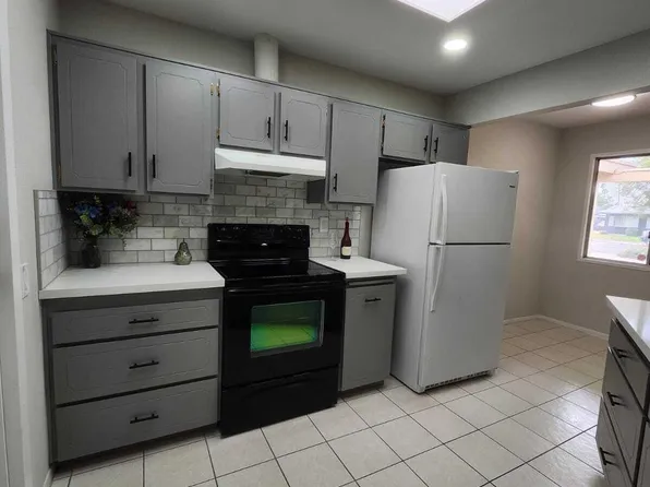 10912 W THUNDERBIRD Boulevard, Sun City, AZ 85351