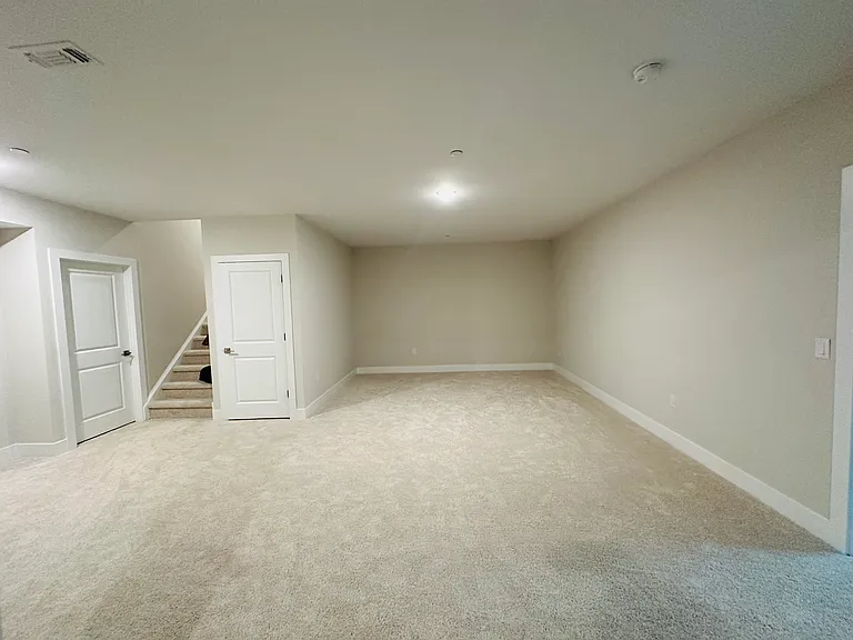 3402 Jordan Dr — Photo 21
