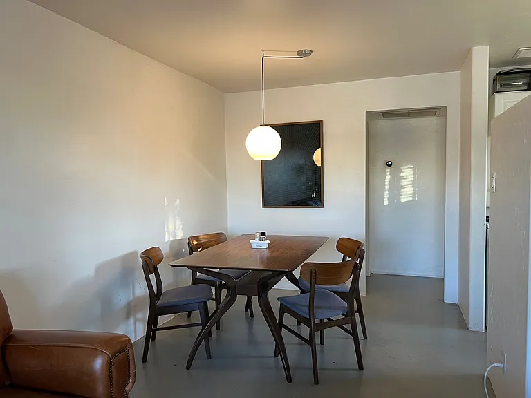 848 E Linden St — Photo 15