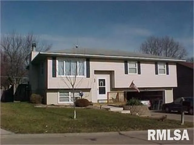 1421 Kaylann Dr photo 1