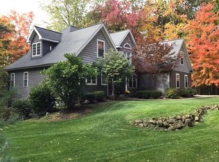 4452 Peninsula Dr, Jackson, MI