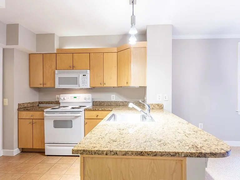 631 D St NW #435 — Photo 9