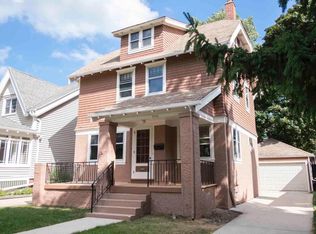 3950 N Prospect Ave, Shorewood, WI 53211