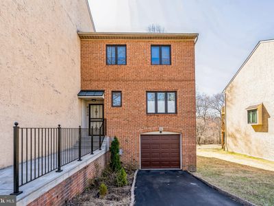 9124 Ayrdalecrescent St, Philadelphia, PA, 19128