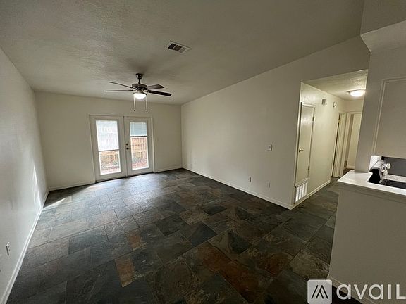 3rd image of 8341 Country Walk Dr APT A