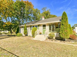 712 E Lawn Dr, Neptune, NJ