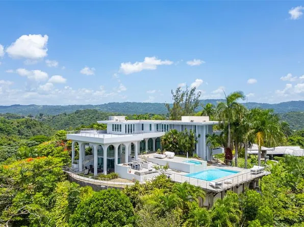 7 La Roca, Guaynabo, PR 00969