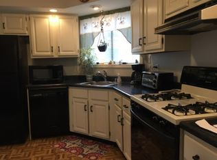 59 Kensington Ct, Hackettstown, NJ