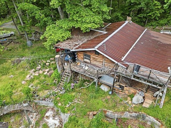 4th image of 30 Tomcyn Ln