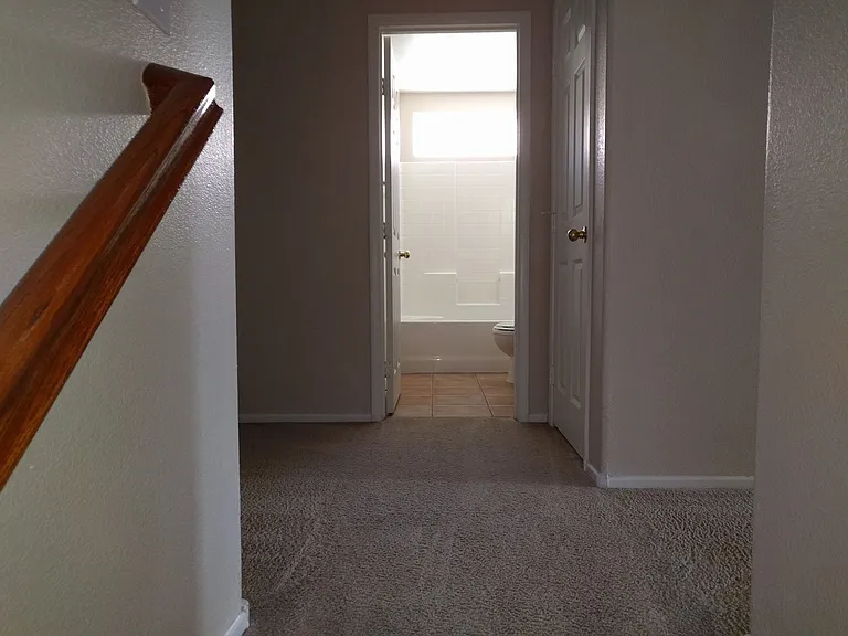 8829 Rising Creek Ct — Photo 25