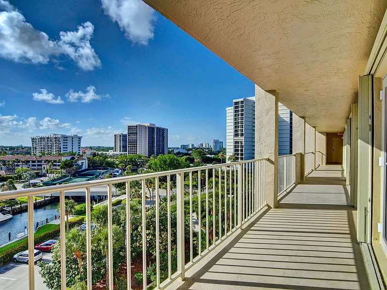 4301 N Ocean Blvd #607 — Photo 44