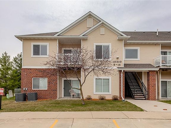 3rd image of 10310 Essex Dr Unit 15