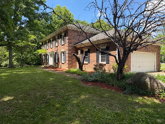 3rd image of 1212 Creekwood Rd