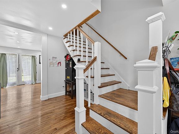 4th image of 443 Rye Hill Road