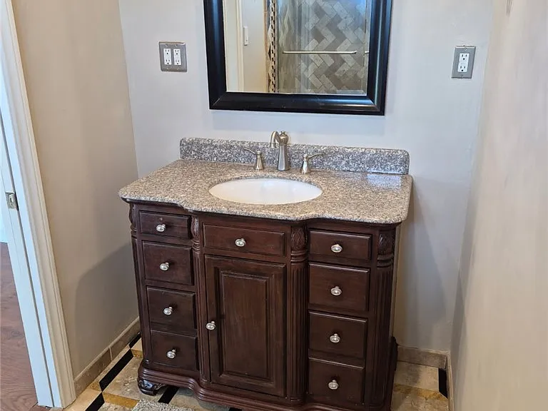 11871 Topaz Cir — Photo 6