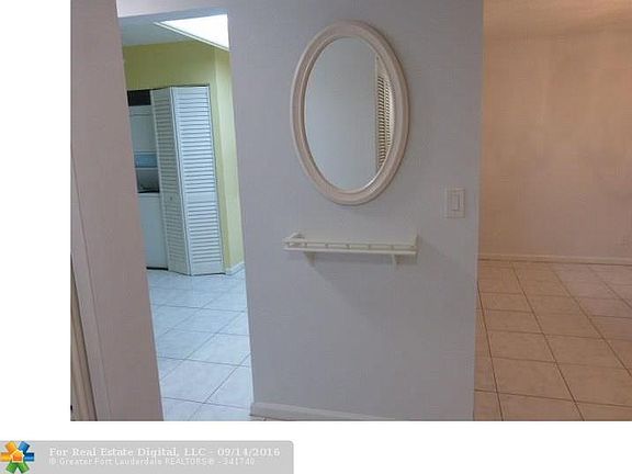 4th image of 260 NW 76th Ave APT 104