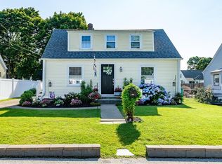 22 Deacon Ave, Warwick, RI 02886