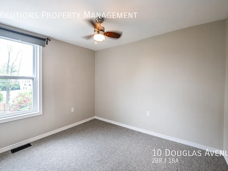10 Douglas Ave — Photo 18