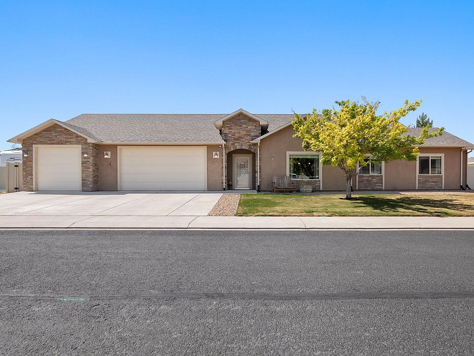 1st image of 2925 Brook View Ln