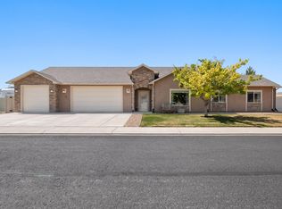 2925 Brook View Ln, Grand Junction, CO 81503