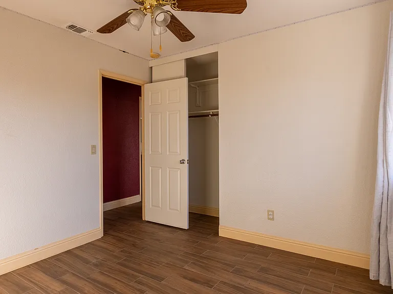5500 Sunset Oak Ct — Photo 24