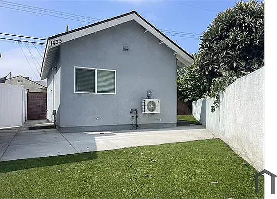 1 bed, 397 sqft, $2,050 — Photo 2