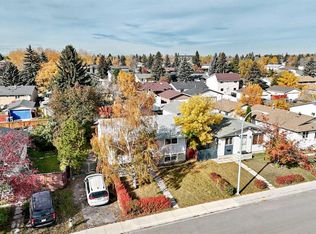 856 E Rundlecairn Way NE, Calgary, AB T1Y 2R7