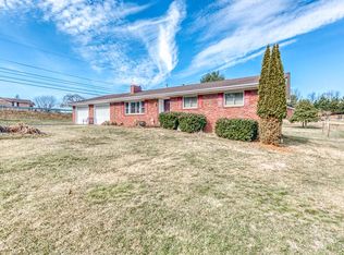 901 Morningside Dr NE, Abingdon, VA 24210