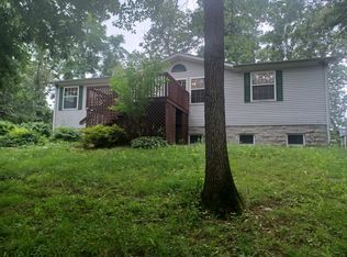 4428 Oakland Ct, Wheatfield, IN