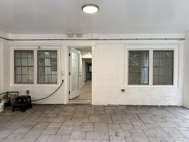 2 bed, 5200 sqft, $2,250 — Photo 3