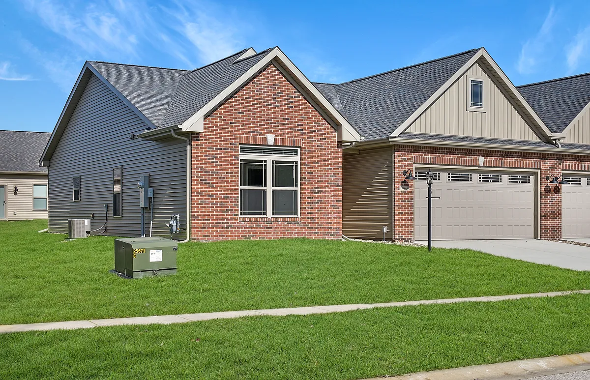 Building Photo - 1608B Delane Dr #B