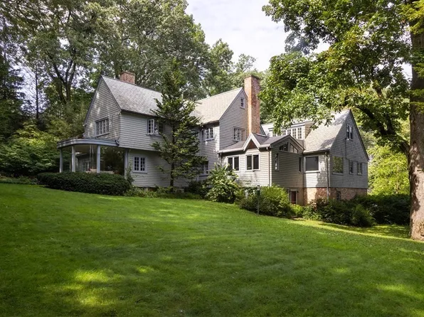 120 Codman Rd, Brookline, MA 02445