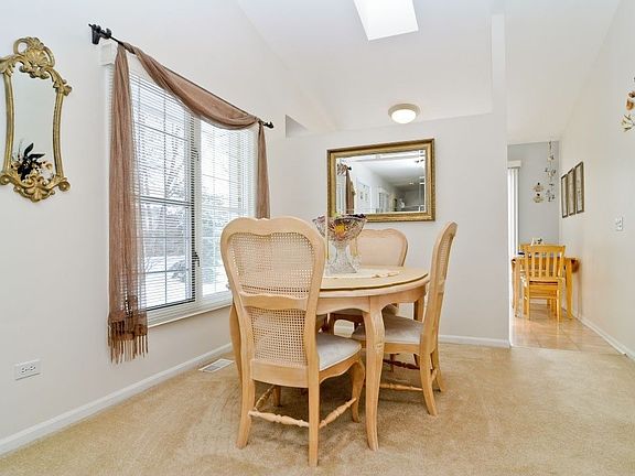 5th image of 913 N Cove Dr