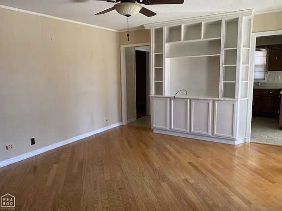 3rd image of 2001 Arrowhead Farm Rd