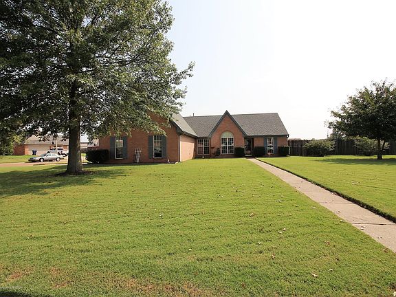 3rd image of 6640 Tealwood Dr