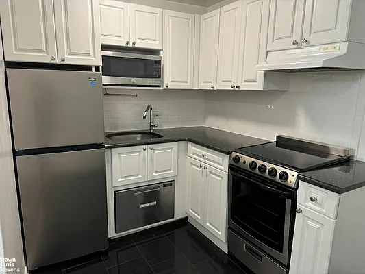 Rented by Brown Harris Stevens | media 3