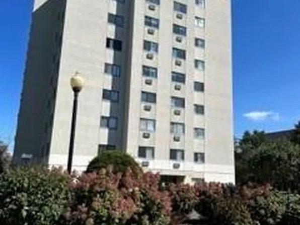 51 Schuyler Avenue #6D, Stamford, CT 06902