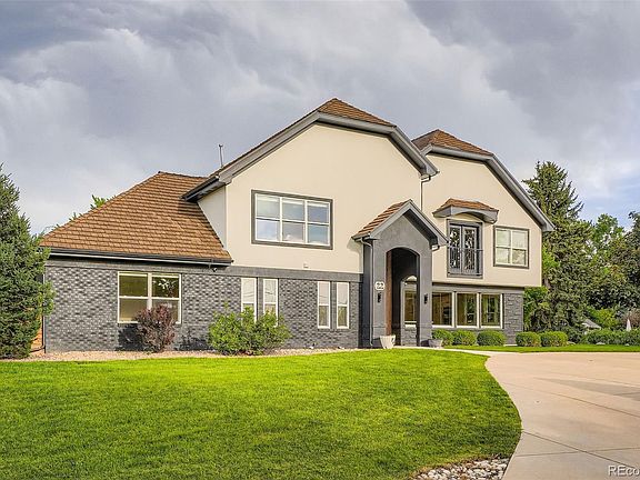 2nd image of 22 Rangeview Drive