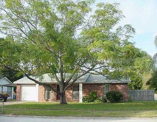 1st image of 8801 Oak Cir