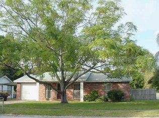 8801 Oak Cir, Tampa, FL 33615