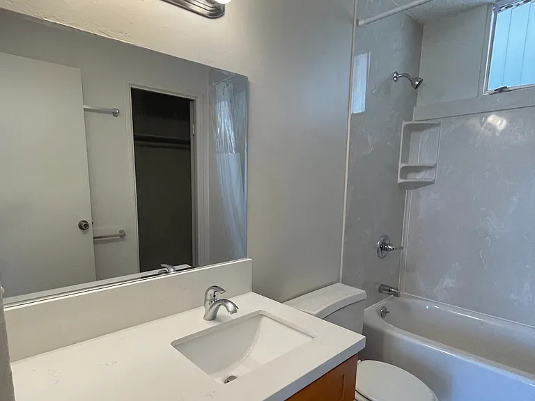 95-061 Waikalani Dr #D406 — Photo 4