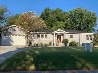 171 Avon Rd, Memphis, TN 38117