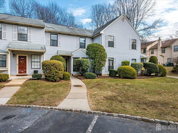 2605 Cricket Cir, Edison, NJ 08820