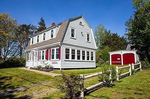 1st image of 25 Thomas Ave