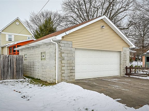 3rd image of 3508 6th Ave