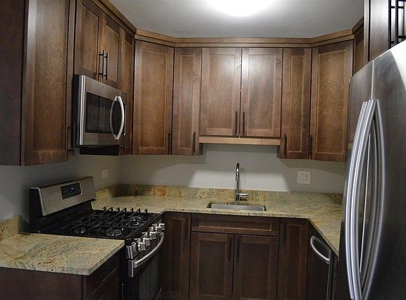 2nd image of 1325 N Baldwin Ct Unit 3A