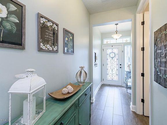 4th image of 204 Sapelo Pl