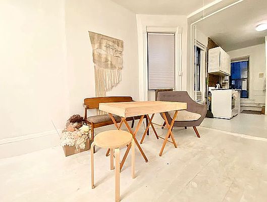1st image of 227 W 15th St #15A
