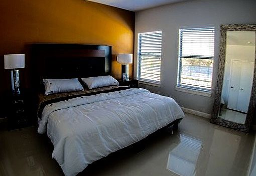 1st image of 705-2-2 Continental Dr